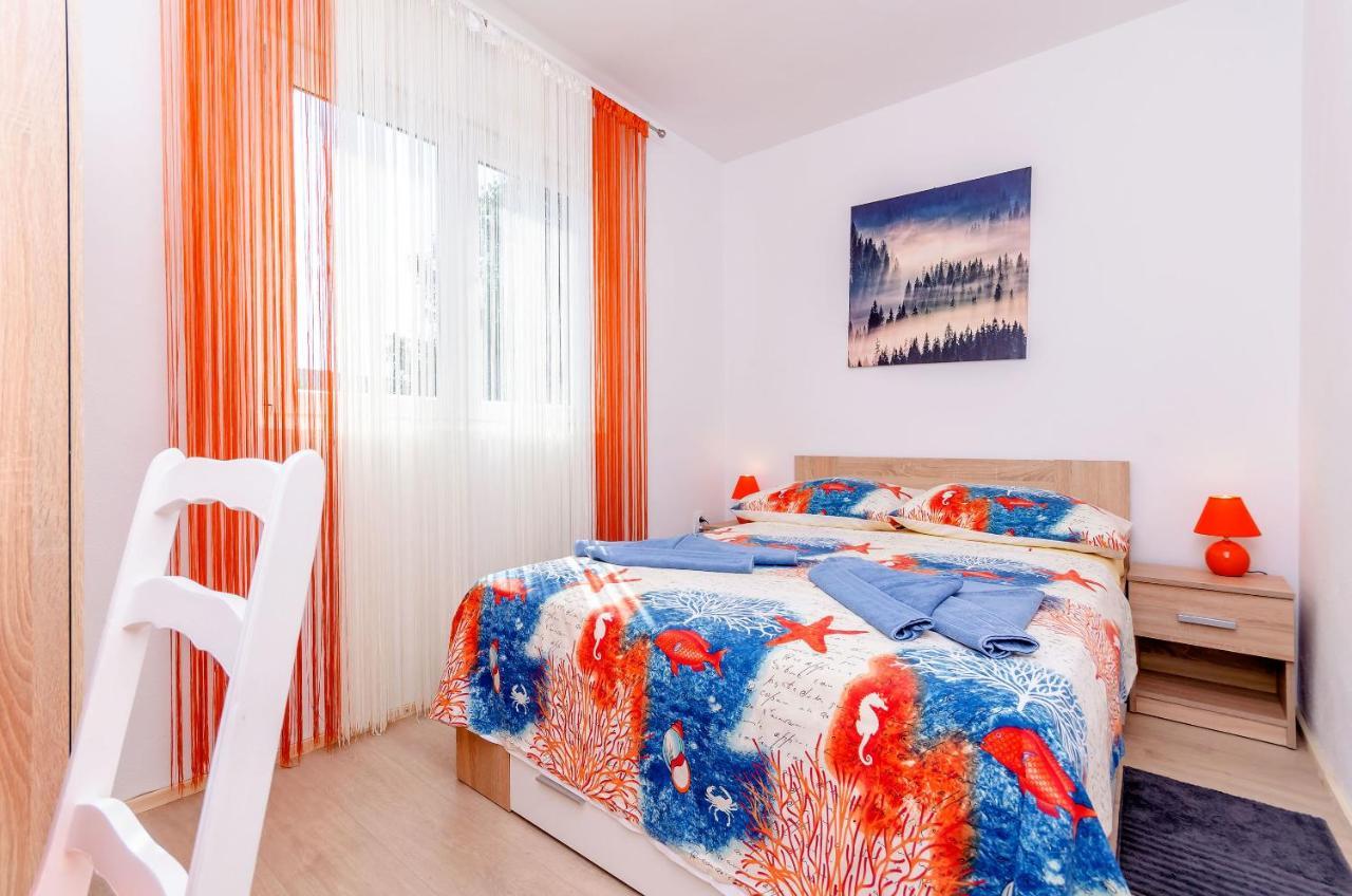 Apartment Snjezana Marina Esterno foto